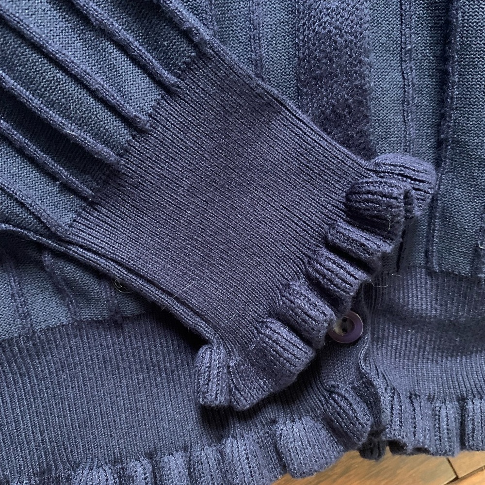 IClosam sweater